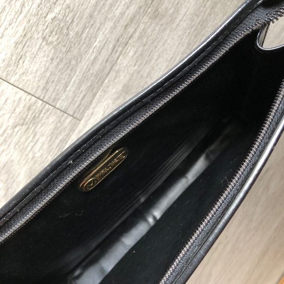Mario Valentino Clutch (Authentic) - Picture 7 of 10
